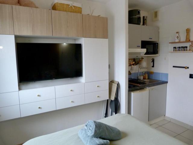 Charmant Studio Le Clos D'Aix Parking Prive Gratuit Et Piscine Aix-en-Provence Ngoại thất bức ảnh